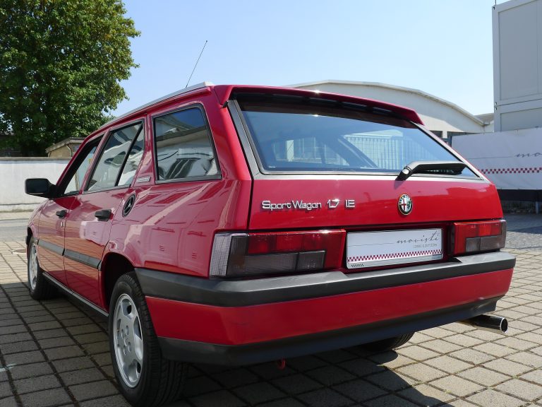 Alfa Romeo Sport Wagon Ie Movisti Classic Automobiles